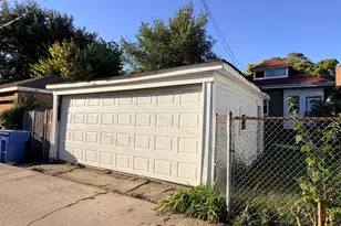 1745 E 85th St, Chicago, IL 60617 - Photo 4