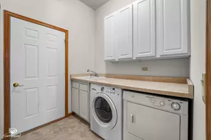 672 Sanctuary Ln, Joliet, IL 60435 - Photo 30