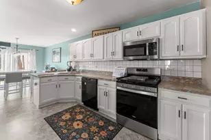 8229 Pecan Pl, Frankfort, IL 60423 - Photo 10
