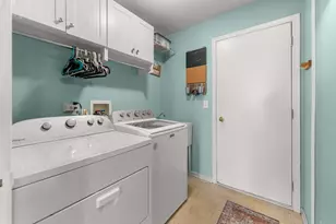 8229 Pecan Pl, Frankfort, IL 60423 - Photo 14
