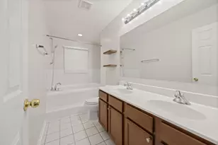 28W700 Barnes Ave, West Chicago, IL 60185 - Photo 16