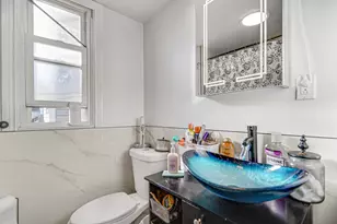 4425 W Carroll Ave, Chicago, IL 60624 - Photo 12