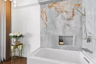 3200 N Lake Shore Dr, Chicago, IL 60657 - Photo 12