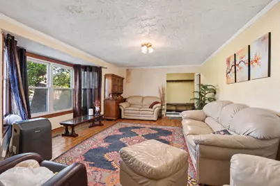 3409 N Betty Drive, Arlington Heights, IL 60004 - Photo 4