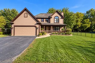 510 Praire View Ln, Hinckley, IL 60520 - Photo 2