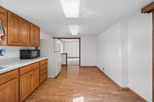 222 S West St, Gibson City, IL 60936 - Photo 14