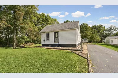 222 S West Street, Gibson City, IL 60936 - Photo 2