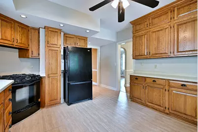 428 Billings Street, Elgin, IL 60123 - Photo 14