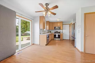 761 Blooming Dr, Dekalb, IL 60115 - Photo 12