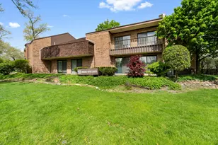 501 W Ogden Ave, Hinsdale, IL 60521 - Photo 1