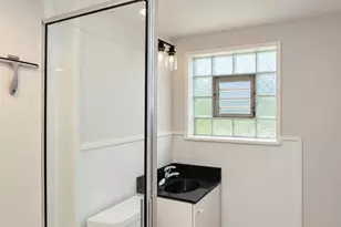 255 E Parkside Ave, Lombard, IL 60148 - Photo 26