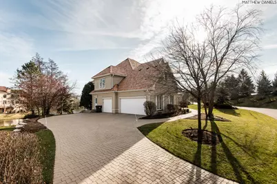 9291 Cascade Circle, Burr Ridge, IL 60527 - Photo 2