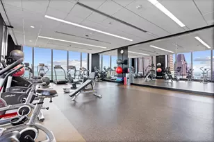 175 E Delaware Pl, Chicago, IL 60611 - Photo 22