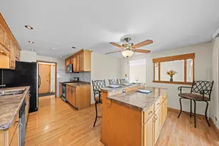 15354 Dobson Ave, South Holland, IL 60473 - Photo 12