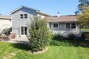 1727 Roosa Ln, Elk Grove Village, IL 60007 - Photo 34