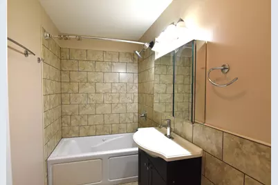 210 E Myrick Avenue, Addison, IL 60101 - Photo 32
