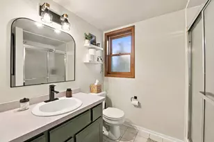 815 Pine Needle Ln, Joliet, IL 60432 - Photo 22