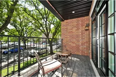 3356 N Marshfield Avenue #2, Chicago, IL 60657 - Photo 8