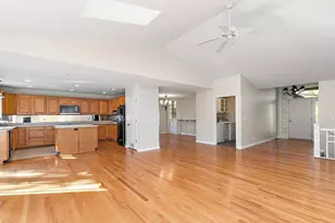 1000 Dakota Dr, Woodstock, IL 60098 - Photo 6