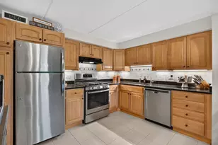 4660 N Austin Ave, Chicago, IL 60630 - Photo 6