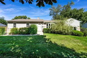 1434 E Norman Dr, Palatine, IL 60074 - Photo 1