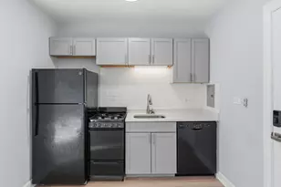 5710 N Winthrop Ave, Chicago, IL 60660 - Photo 4