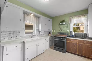 13 E 2nd St, Sandwich, IL 60548 - Photo 12
