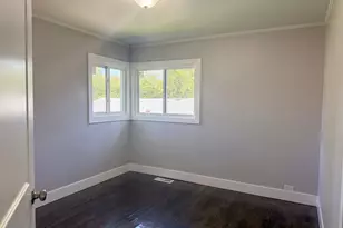 305 Winnebago St, Park Forest, IL 60466 - Photo 16