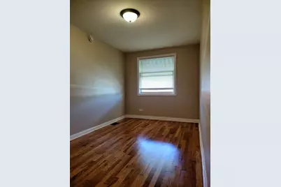 2011 E 78th Street, Chicago, IL 60649 - Photo 20