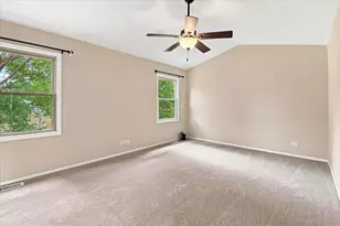66 Copperwood Dr, Buffalo Grove, IL 60089 - Photo 18