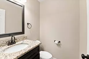 66 Copperwood Dr, Buffalo Grove, IL 60089 - Photo 16