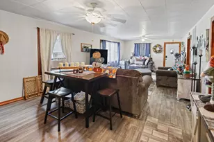 1004 Hester Ave, Centralia, IL 62801 - Photo 16