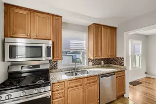 3904 Gladys Ave, Bellwood, IL 60104 - Photo 8