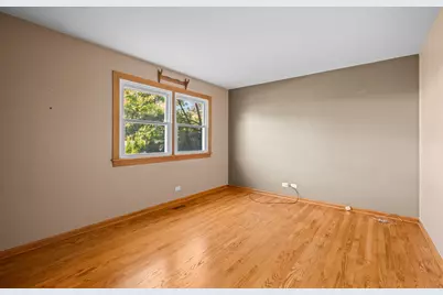 1132 E Valley Lane, Arlington Heights, IL 60004 - Photo 10
