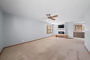 1132 E Valley Ln, Arlington Heights, IL 60004 - Photo 16