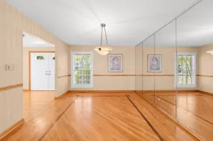 1132 E Valley Ln, Arlington Heights, IL 60004 - Photo 12