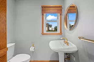 1132 E Valley Ln, Arlington Heights, IL 60004 - Photo 8