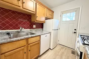 346 Mallard Ct, Vernon Hills, IL 60061 - Photo 6