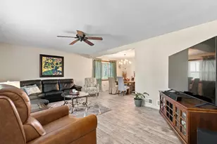 13821 W Dublin Dr, Homer Glen, IL 60491 - Photo 4