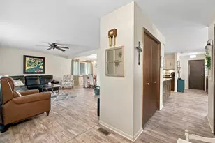 13821 W Dublin Dr, Homer Glen, IL 60491 - Photo 6