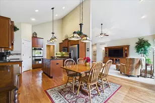 24913 Thornberry Dr, Plainfield, IL 60544 - Photo 10