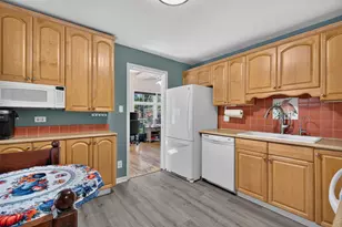 219 Judson St, Bensenville, IL 60106 - Photo 6