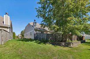 8210 Tremont Ln, Joliet, IL 60431 - Photo 30