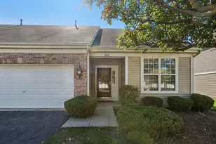 8210 Tremont Ln, Joliet, IL 60431 - Photo 2