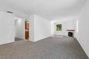 8210 Tremont Ln, Joliet, IL 60431 - Photo 6