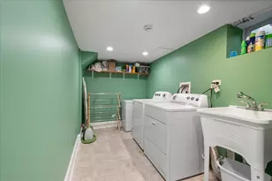 3902 Greenleaf St, Skokie, IL 60076 - Photo 20