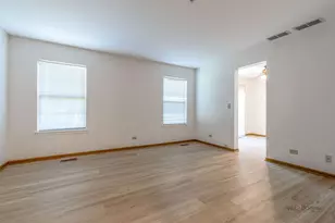 1210 Orleans Dr, Mundelein, IL 60060 - Photo 10