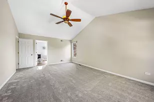 4671 Providence Rd, Gurnee, IL 60031 - Photo 22