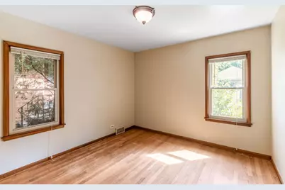 27 Pleasant Avenue, Highwood, IL 60040 - Photo 18