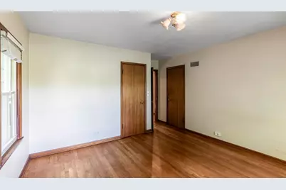 27 Pleasant Avenue, Highwood, IL 60040 - Photo 16